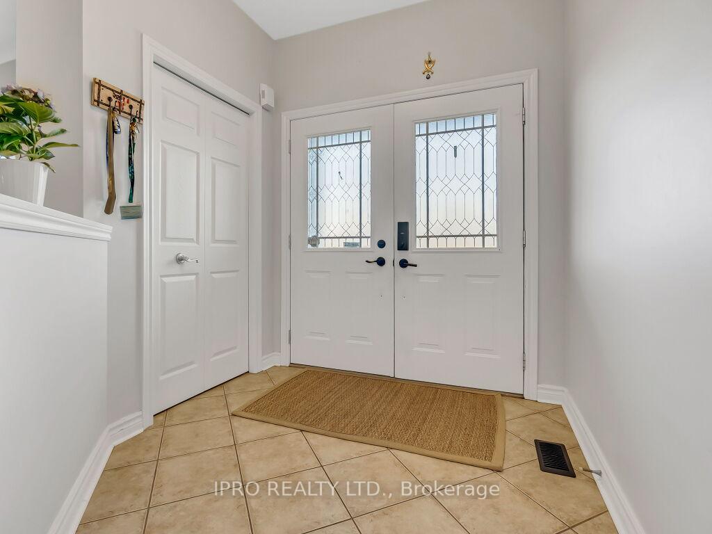 Photo 5 of 18 Tovell Drive, Guelph, Willow West/Sugarbush/West Acres — HOMEH