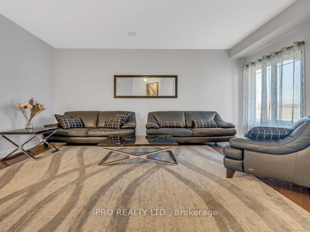 Photo 7 of 18 Tovell Drive, Guelph, Willow West/Sugarbush/West Acres — HOMEH