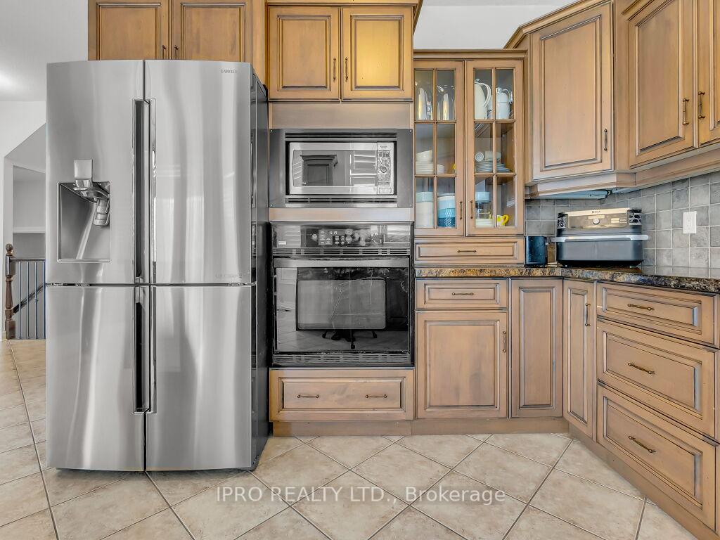 Photo 13 of 18 Tovell Drive, Guelph, Willow West/Sugarbush/West Acres — HOMEH