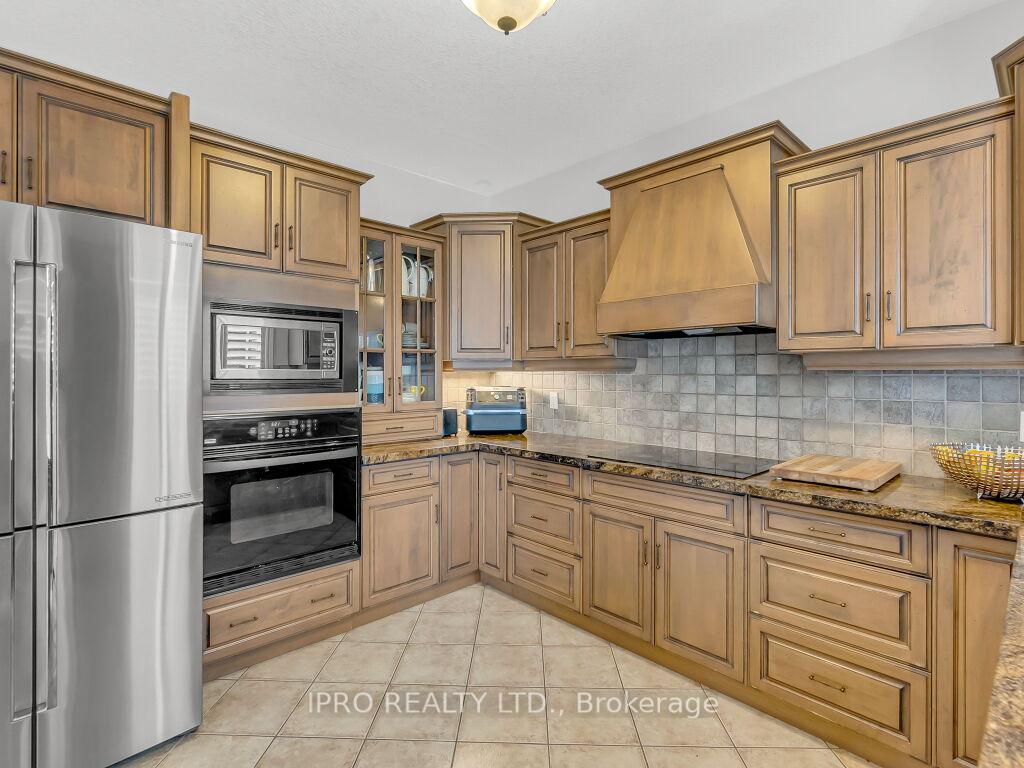 Photo 15 of 18 Tovell Drive, Guelph, Willow West/Sugarbush/West Acres — HOMEH