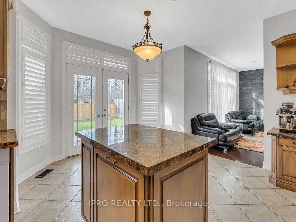 Photo 16 of 18 Tovell Drive, Guelph, Willow West/Sugarbush/West Acres — HOMEH