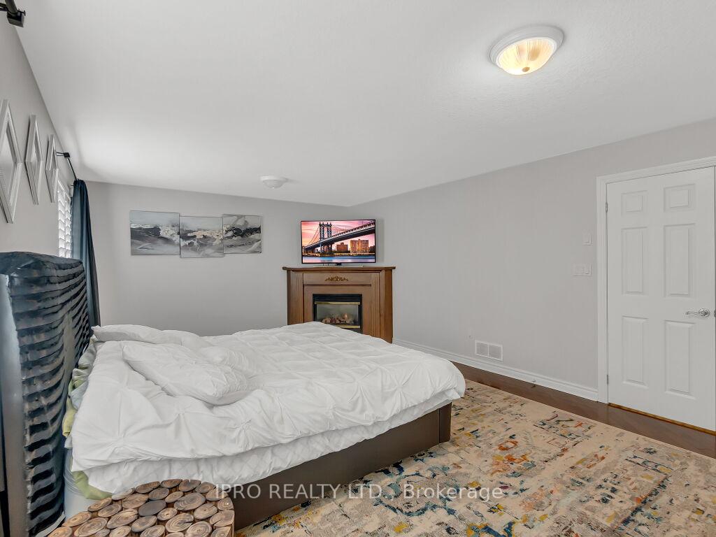 Photo 25 of 18 Tovell Drive, Guelph, Willow West/Sugarbush/West Acres — HOMEH