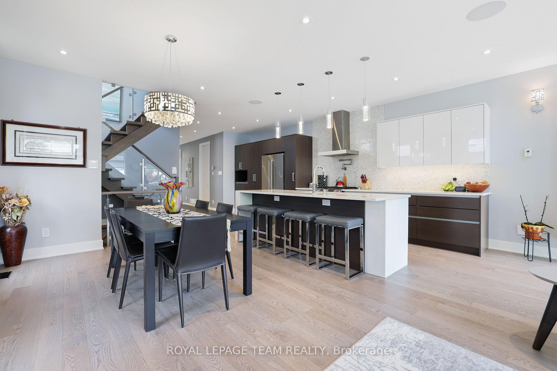 Photo 15 of 274 Atlantis Avenue, Ottawa, Westboro West — HOMEH