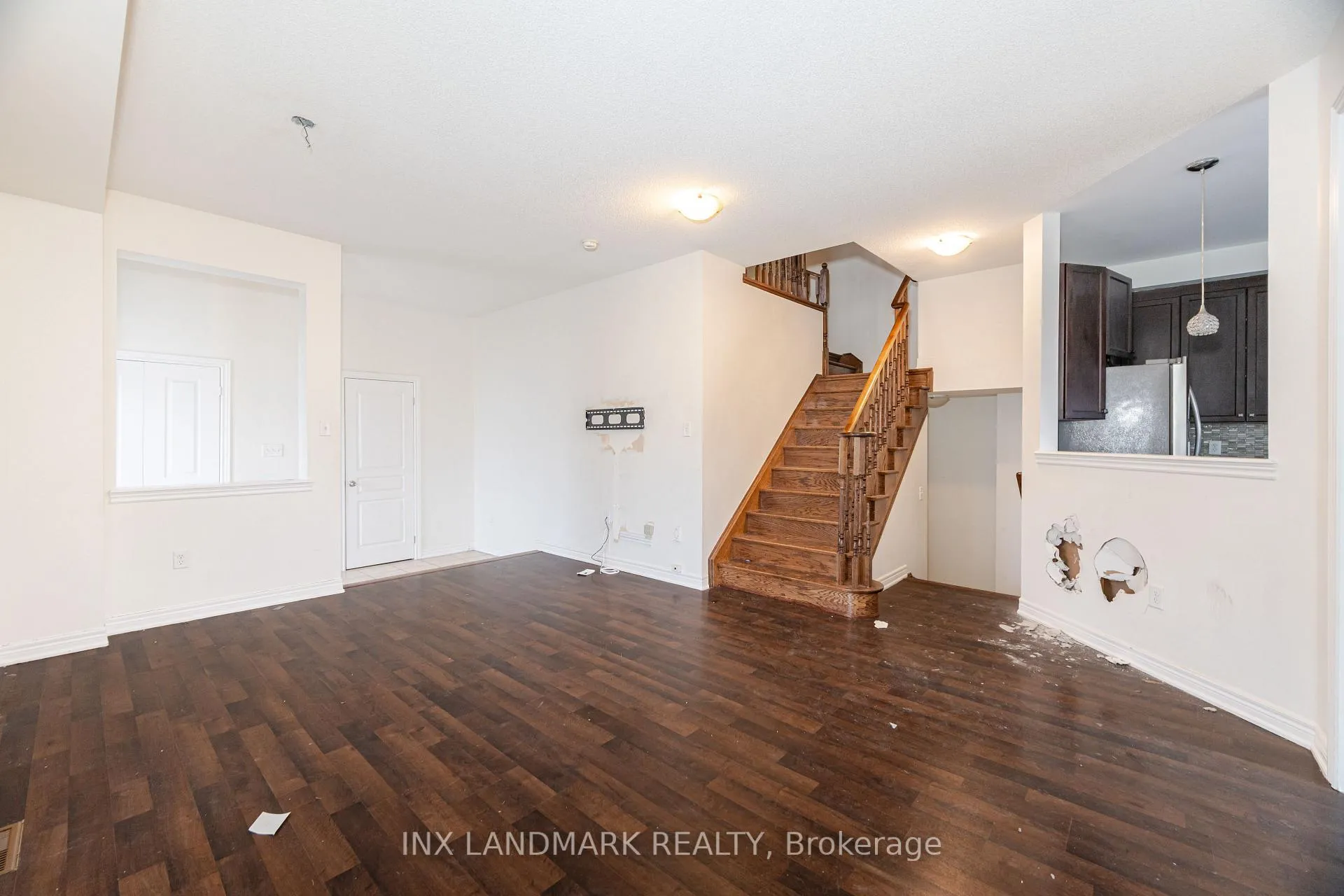 Photo 10 of 125 Remembrance Road, Brampton, Northwest Brampton — HOMEH