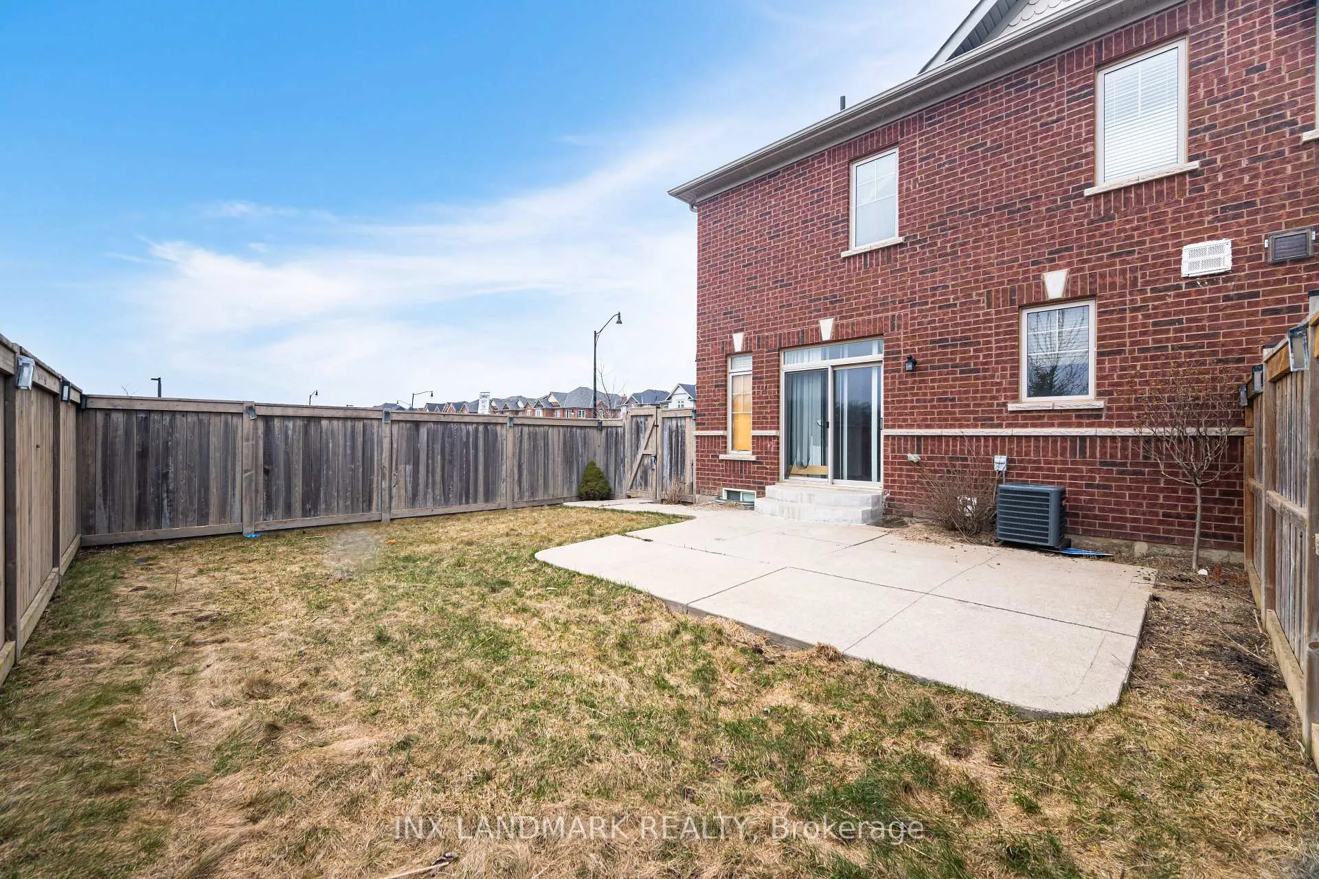Photo 42 of 125 Remembrance Road, Brampton, Northwest Brampton — HOMEH