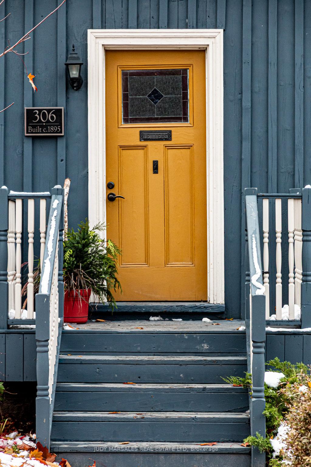 Photo 3 of 306 Hess Street S, Hamilton, Durand — HOMEH