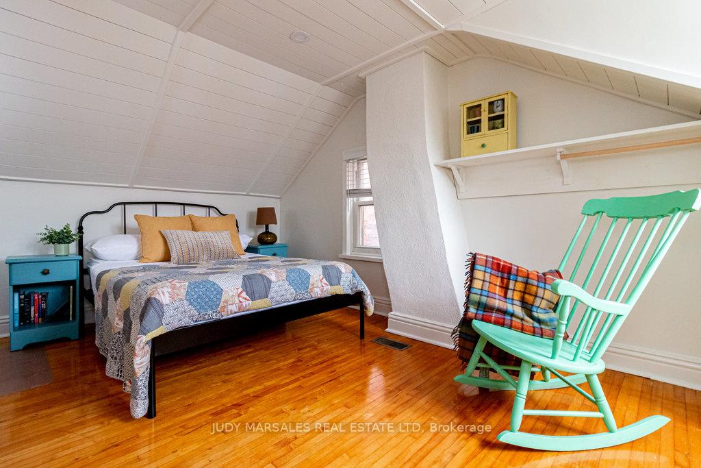 Photo 31 of 306 Hess Street S, Hamilton, Durand — HOMEH