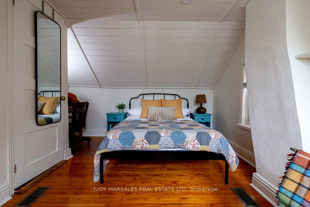 Photo 32 of 306 Hess Street S, Hamilton, Durand — HOMEH