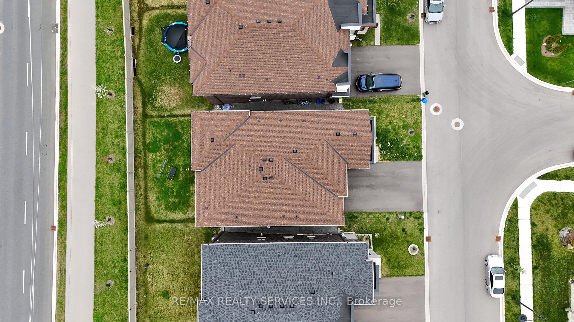 Photo 5 of 229 Agro Street, Hamilton, Waterdown — HOMEH