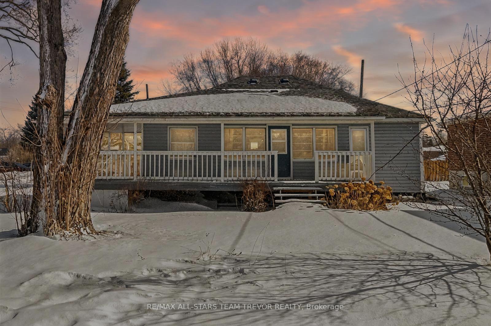 Photo 1 of 421 Lake Drive S, Georgina, Keswick South — HOMEH