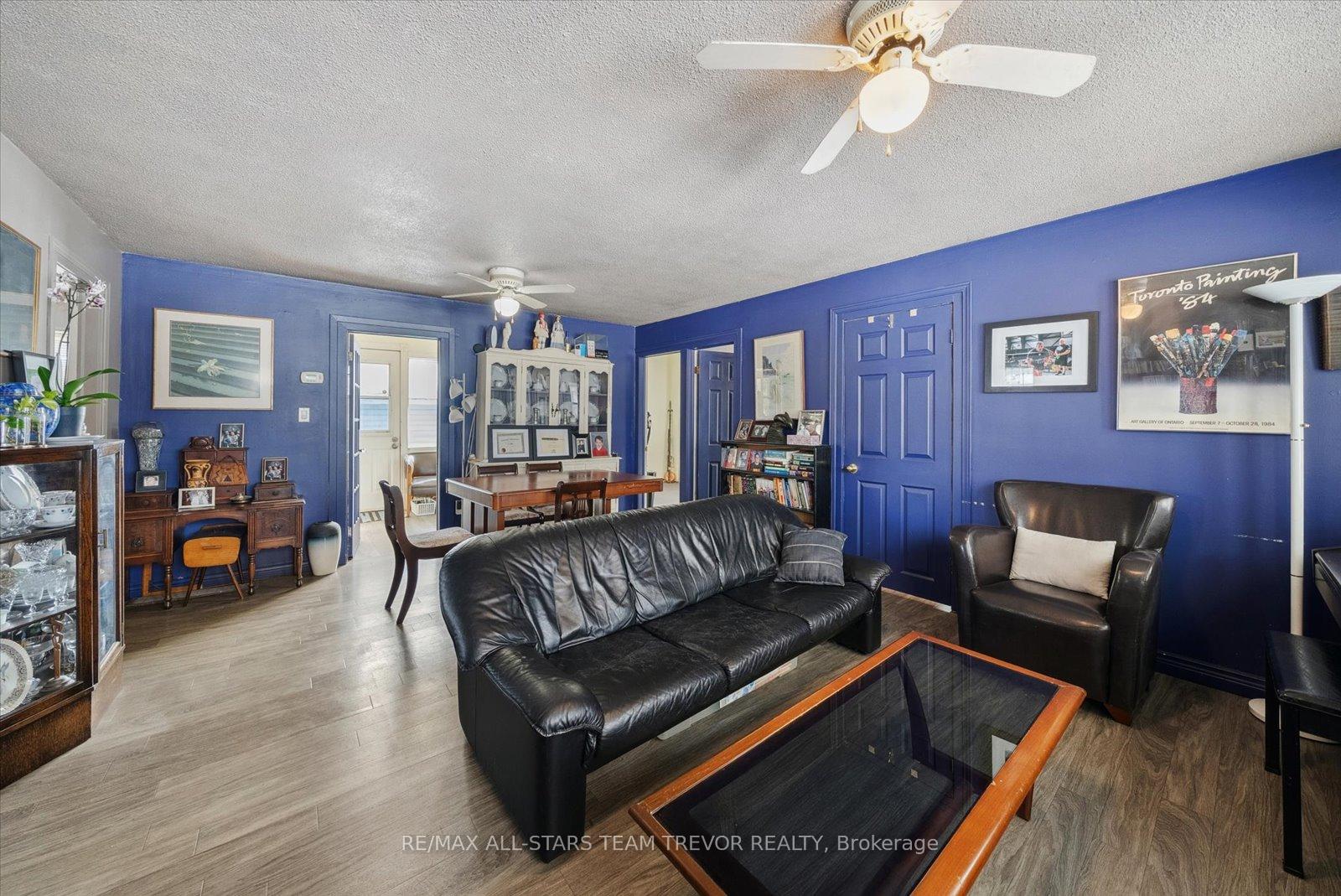 Photo 10 of 421 Lake Drive S, Georgina, Keswick South — HOMEH