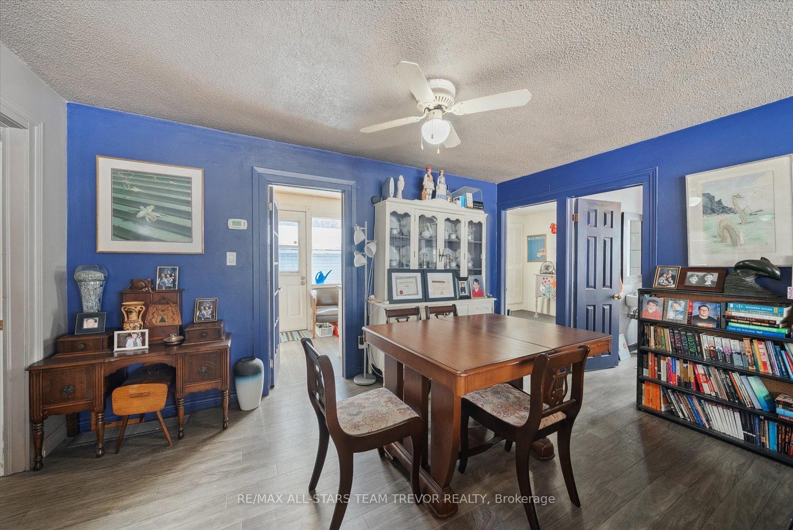 Photo 11 of 421 Lake Drive S, Georgina, Keswick South — HOMEH