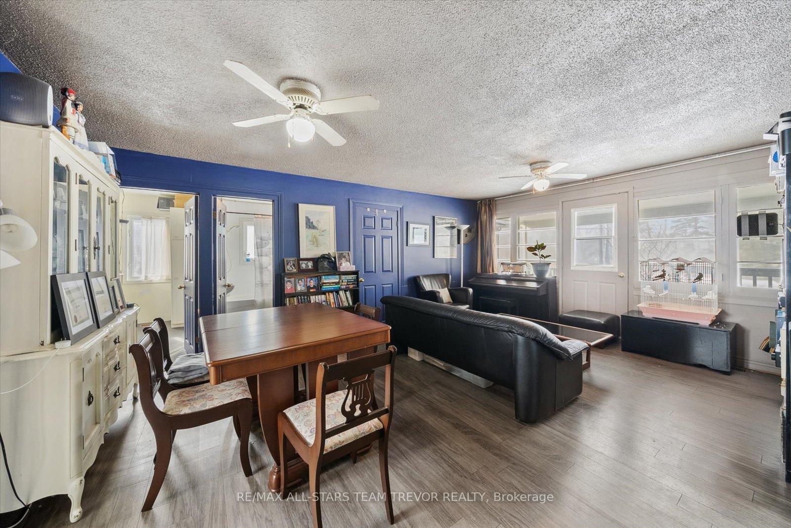 Photo 13 of 421 Lake Drive S, Georgina, Keswick South — HOMEH