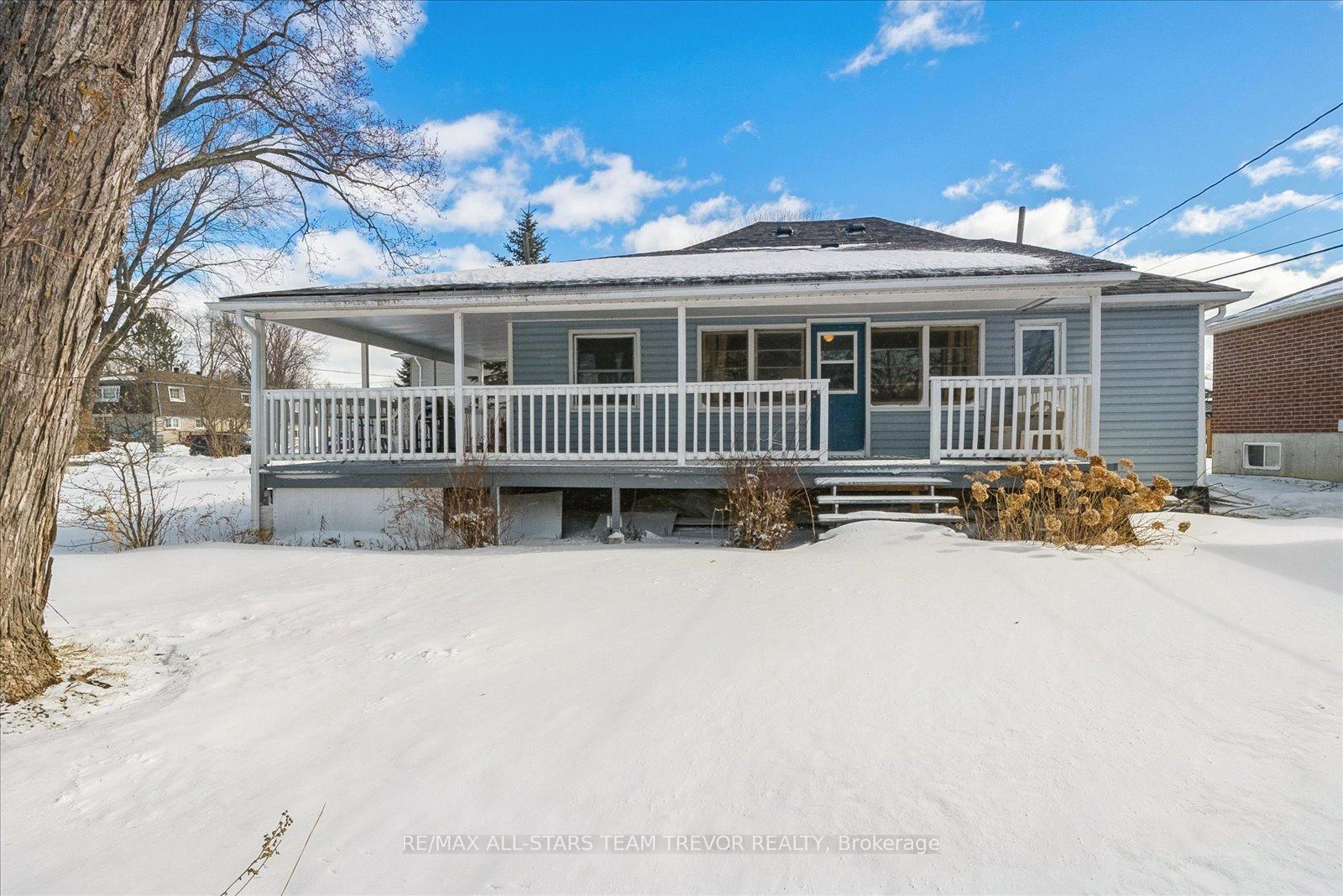 Photo 25 of 421 Lake Drive S, Georgina, Keswick South — HOMEH