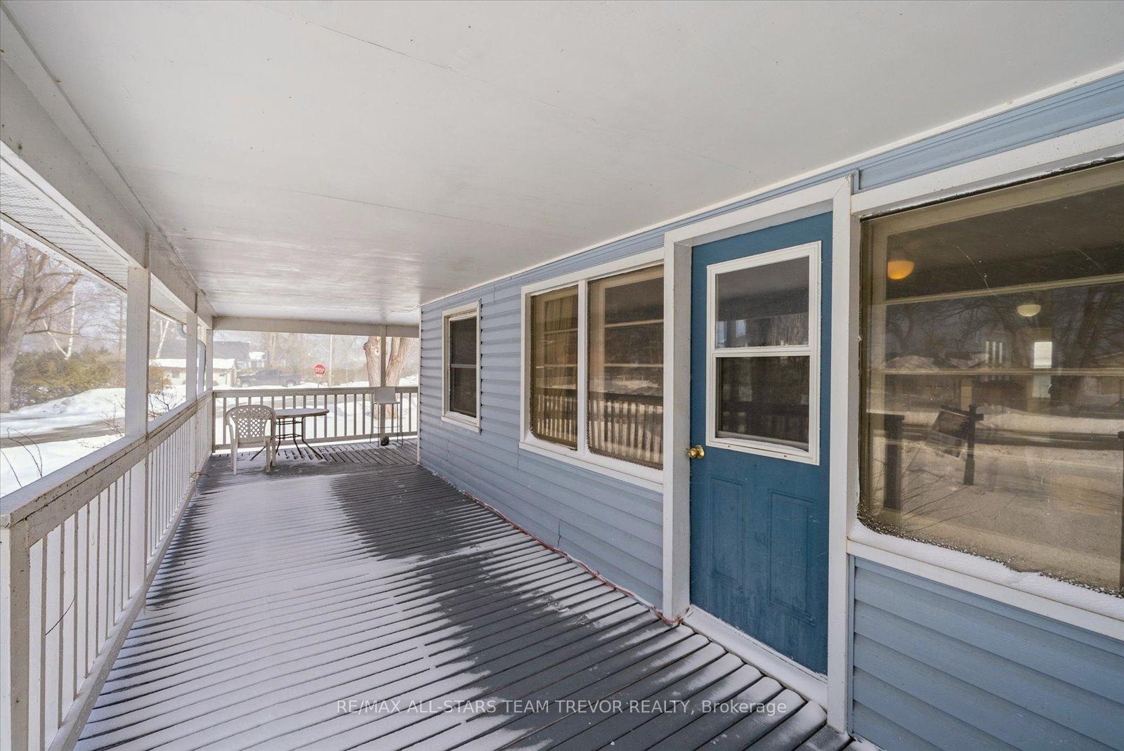 Photo 26 of 421 Lake Drive S, Georgina, Keswick South — HOMEH