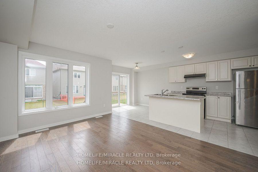 Photo 10 of 327 Pumpkin Pass, Hamilton, Binbrook — HOMEH