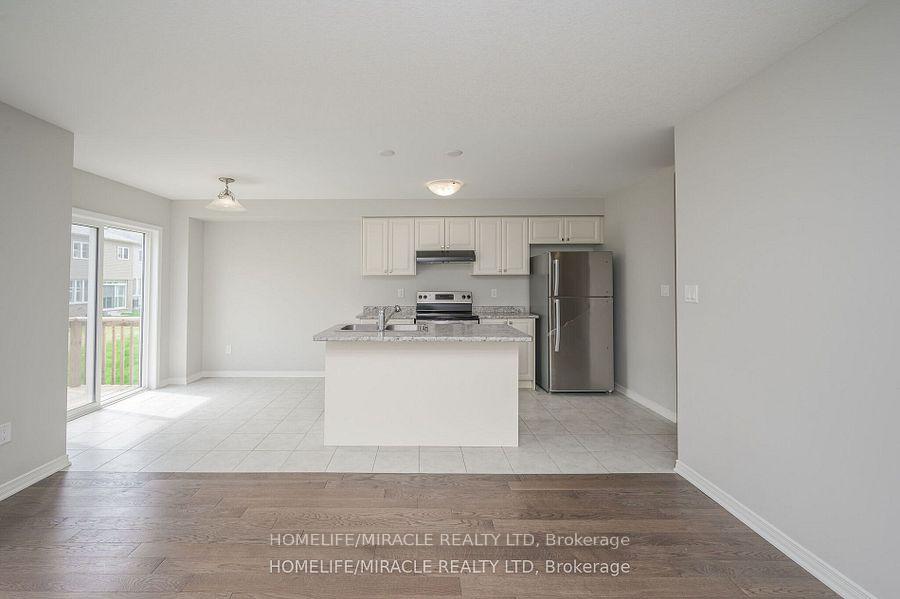 Photo 11 of 327 Pumpkin Pass, Hamilton, Binbrook — HOMEH
