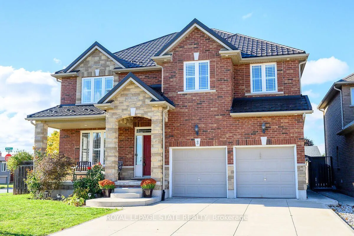 Photo 3 of 3 Sasha Court, Hamilton, Stoney Creek — HOMEH