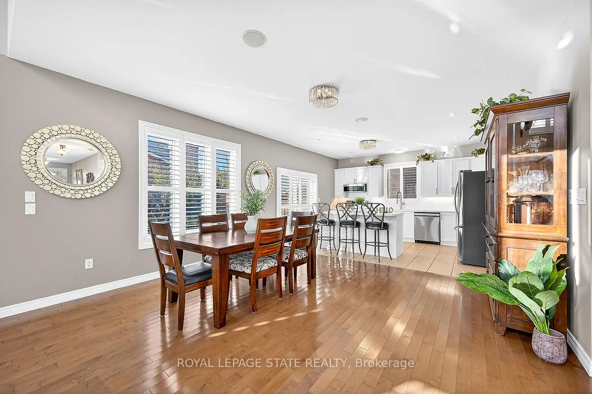 Photo 5 of 3 Sasha Court, Hamilton, Stoney Creek — HOMEH