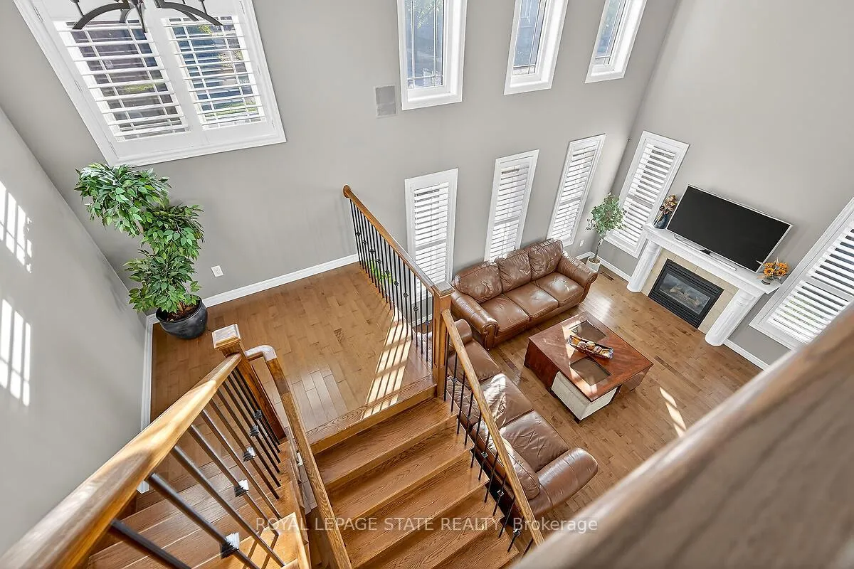 Photo 37 of 3 Sasha Court, Hamilton, Stoney Creek — HOMEH