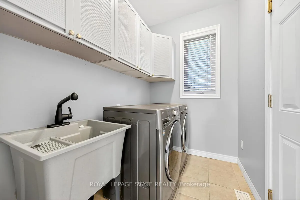Photo 39 of 3 Sasha Court, Hamilton, Stoney Creek — HOMEH