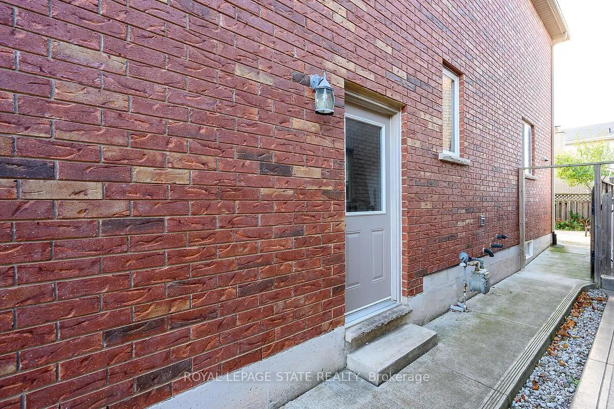 Photo 47 of 3 Sasha Court, Hamilton, Stoney Creek — HOMEH