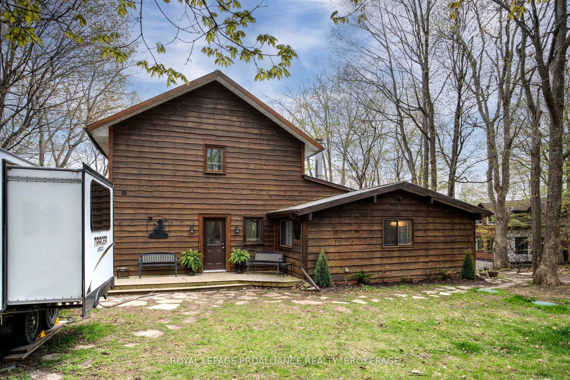 Photo 2 of 169 Seapoint Lane, Frontenac, Frontenac South — HOMEH