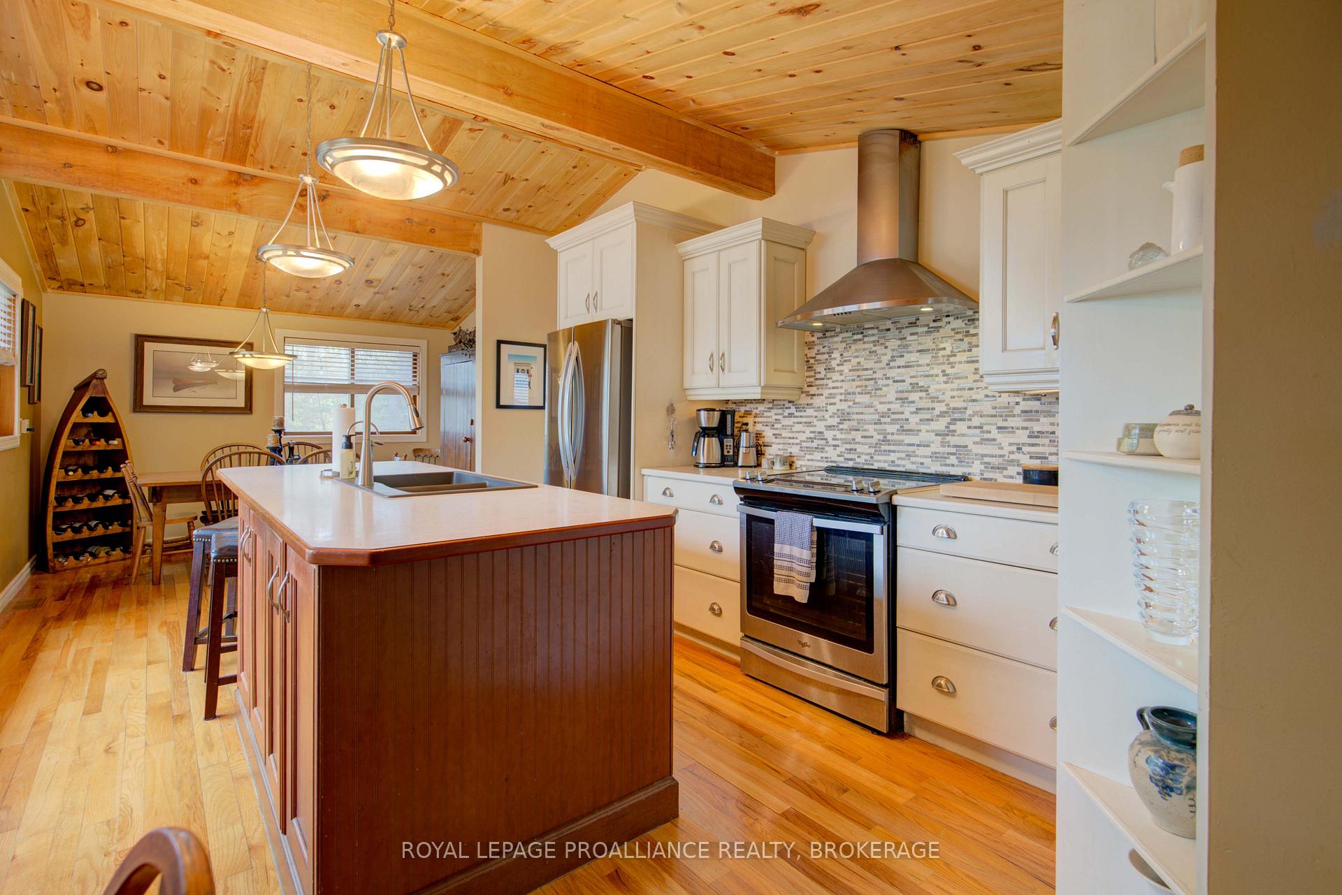 Photo 16 of 169 Seapoint Lane, Frontenac, Frontenac South — HOMEH