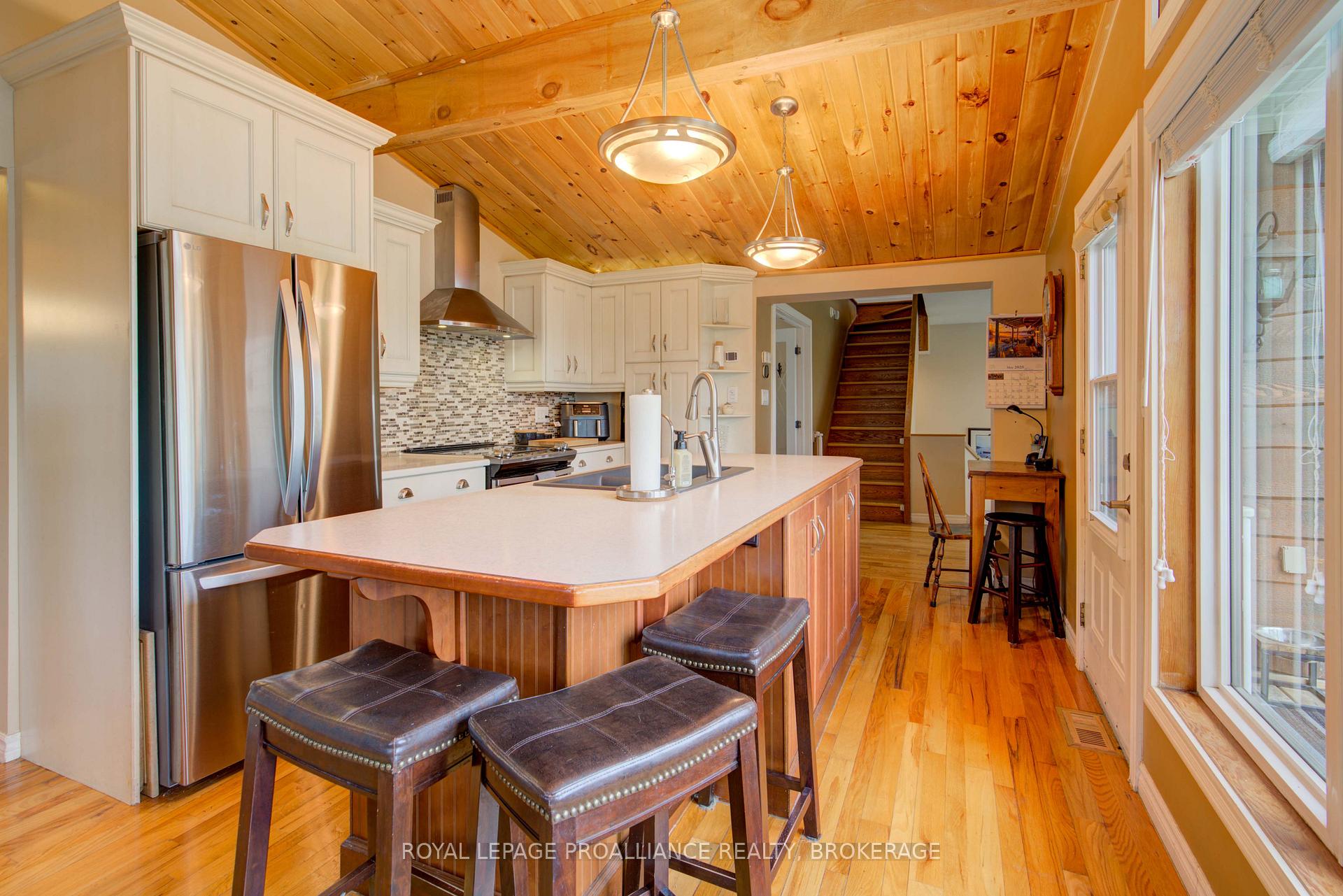 Photo 18 of 169 Seapoint Lane, Frontenac, Frontenac South — HOMEH