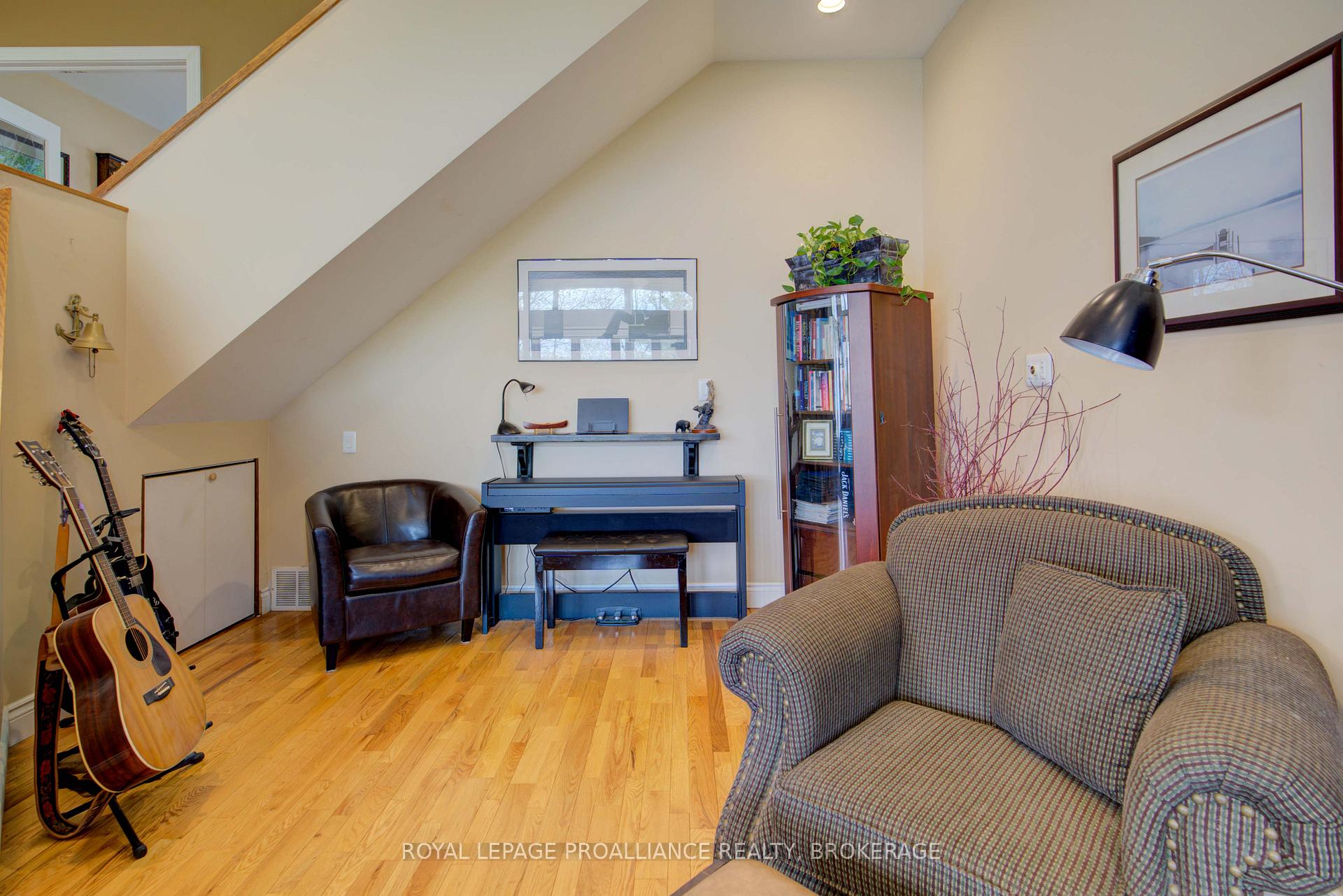 Photo 32 of 169 Seapoint Lane, Frontenac, Frontenac South — HOMEH