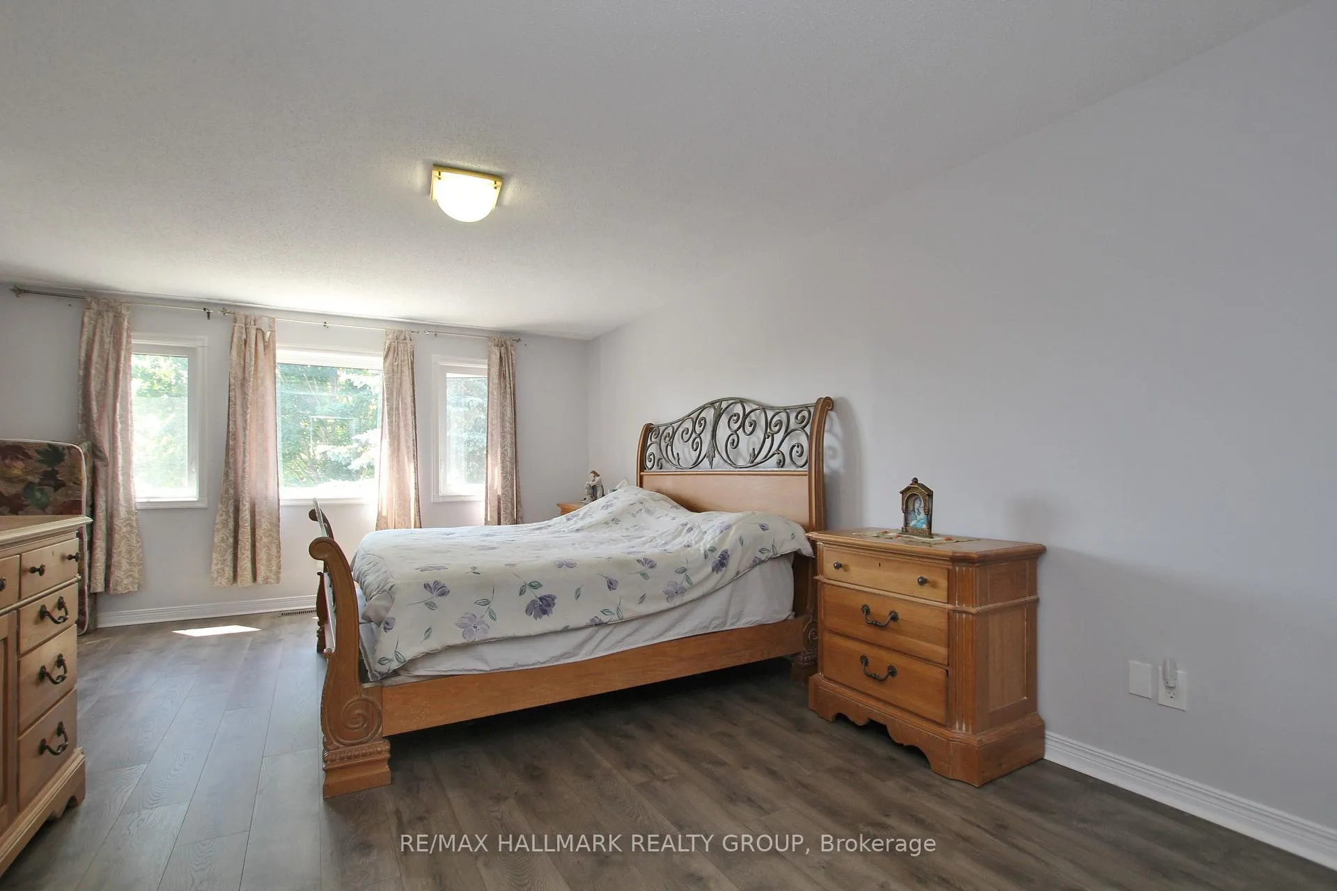 Photo 15 of 2143 Johnston Road, Ottawa, Hunt Club Park — HOMEH