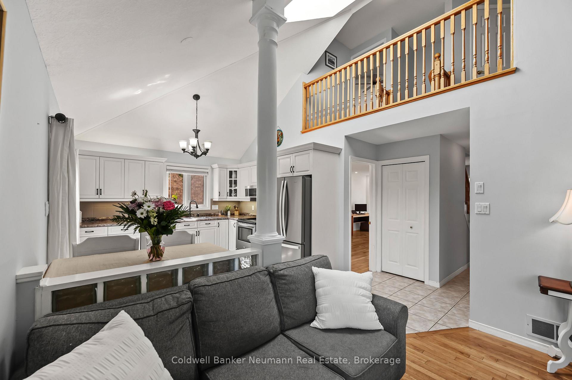 Photo 9 of 54 Pine Ridge Drive, Guelph, Pineridge/Westminster Woods — HOMEH