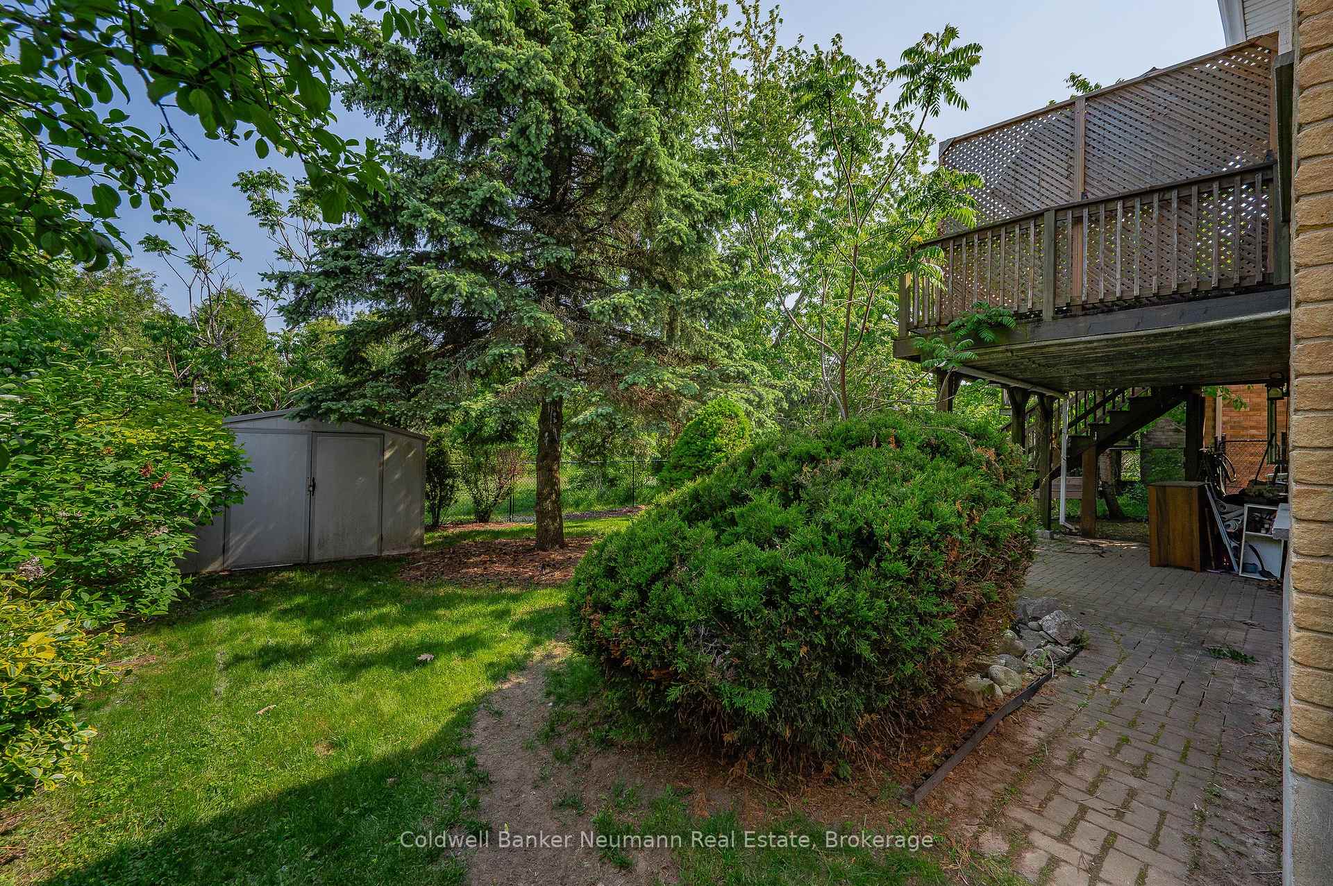 Photo 33 of 54 Pine Ridge Drive, Guelph, Pineridge/Westminster Woods — HOMEH