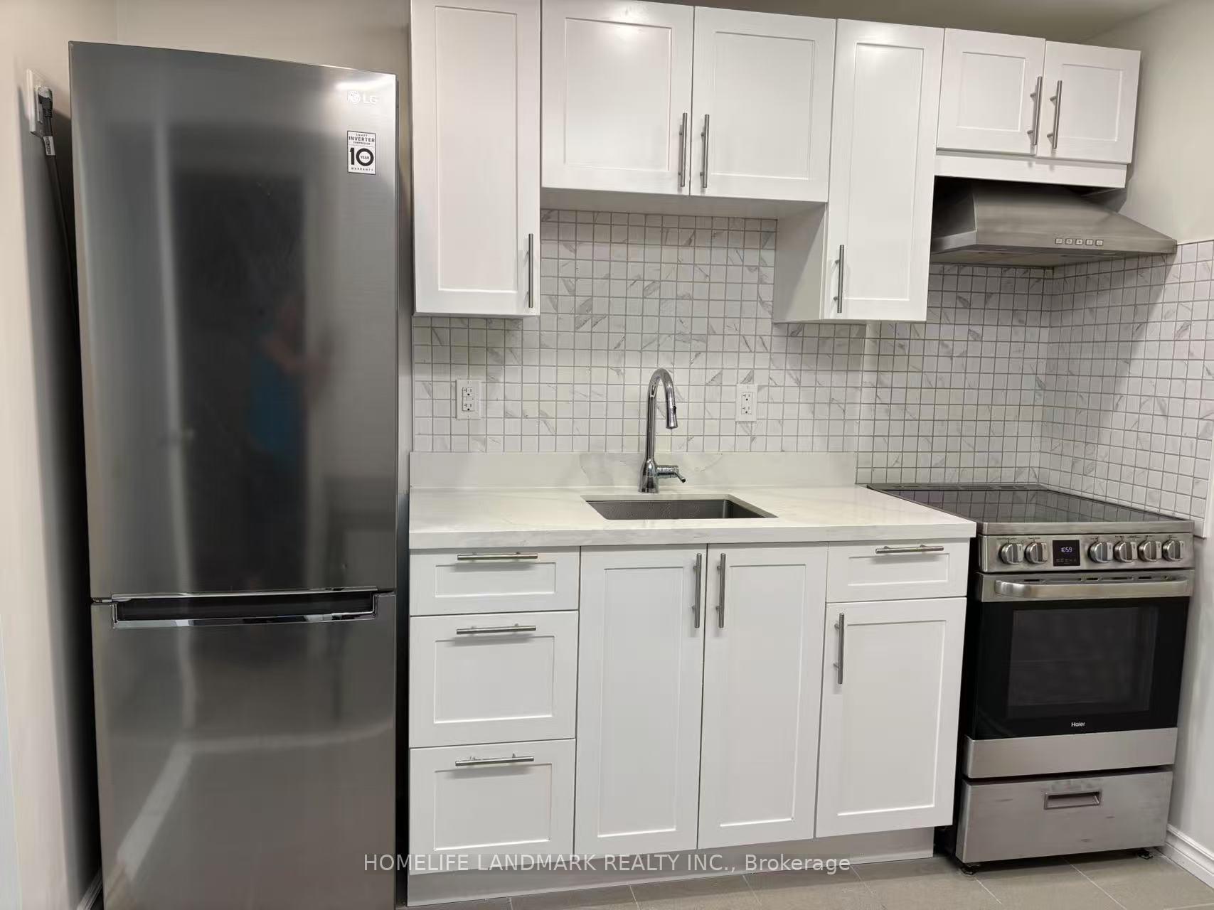 Photo 7 of Unit Bsmt, 128 A Spruce Street, Aurora, Aurora Village — HOMEH