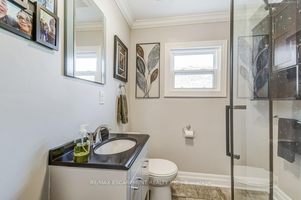 Photo 15 of 93 Barons Avenue N, Hamilton, Homeside — HOMEH