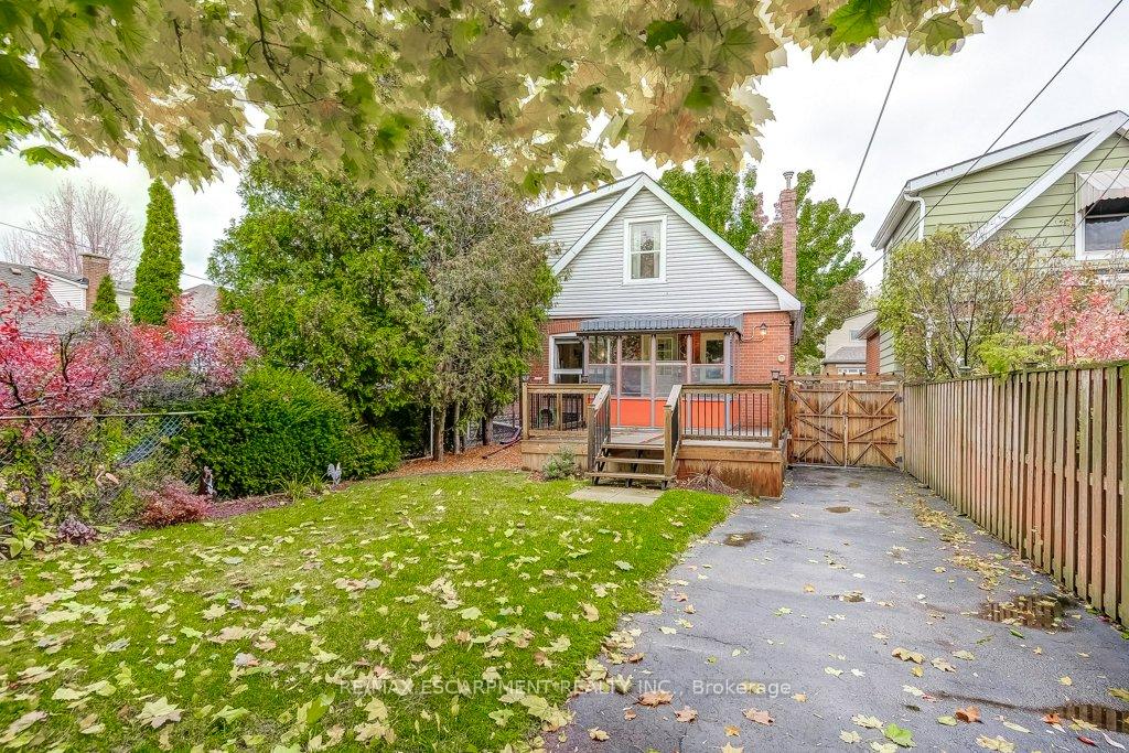 Photo 25 of 93 Barons Avenue N, Hamilton, Homeside — HOMEH