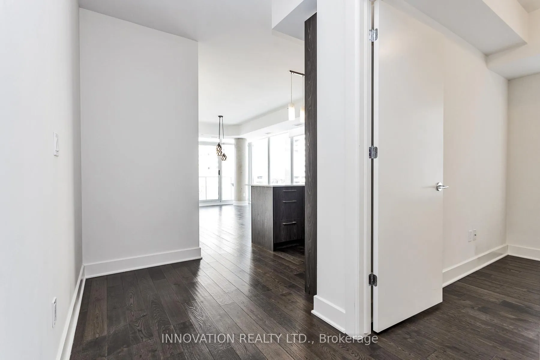 Photo 11 of Unit 702, 255 Bay Street, Ottawa, Ottawa Centre — HOMEH
