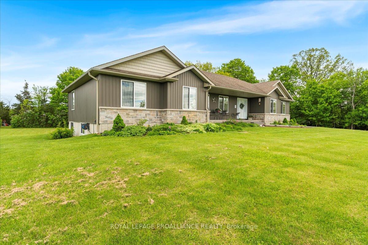 Photo 4 of 1602 Casey Road, Belleville, Thurlow Ward — HOMEH