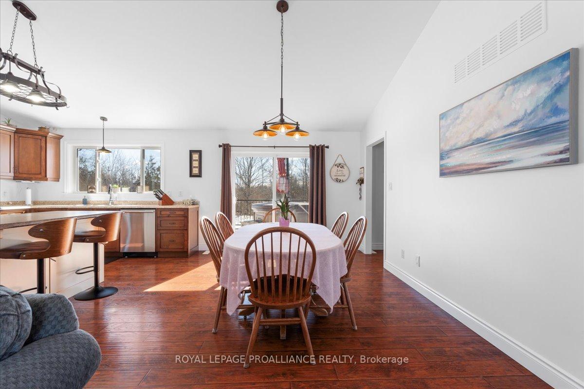 Photo 15 of 1602 Casey Road, Belleville, Thurlow Ward — HOMEH