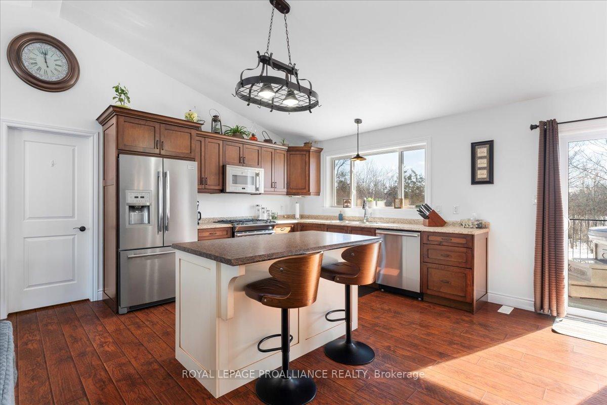 Photo 22 of 1602 Casey Road, Belleville, Thurlow Ward — HOMEH