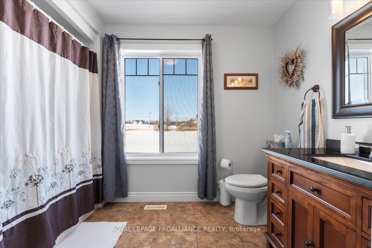 Photo 26 of 1602 Casey Road, Belleville, Thurlow Ward — HOMEH
