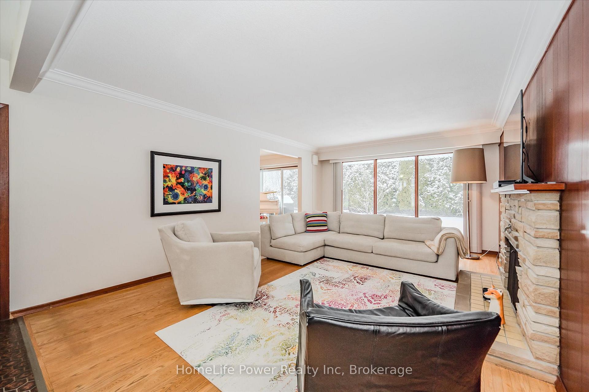 Photo 7 of 6 Evergreen Drive, Guelph, Kortright East — HOMEH