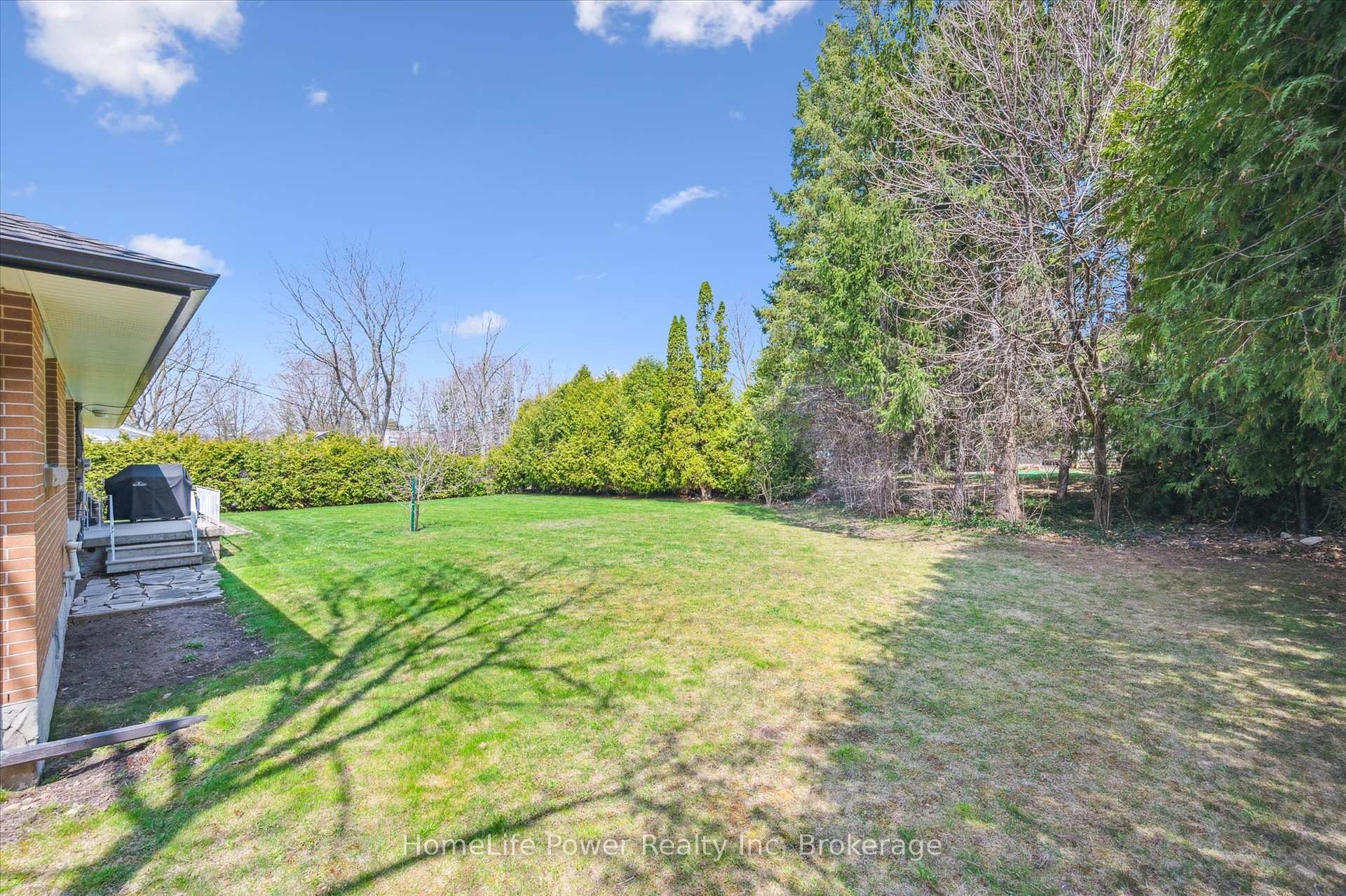 Photo 23 of 6 Evergreen Drive, Guelph, Kortright East — HOMEH