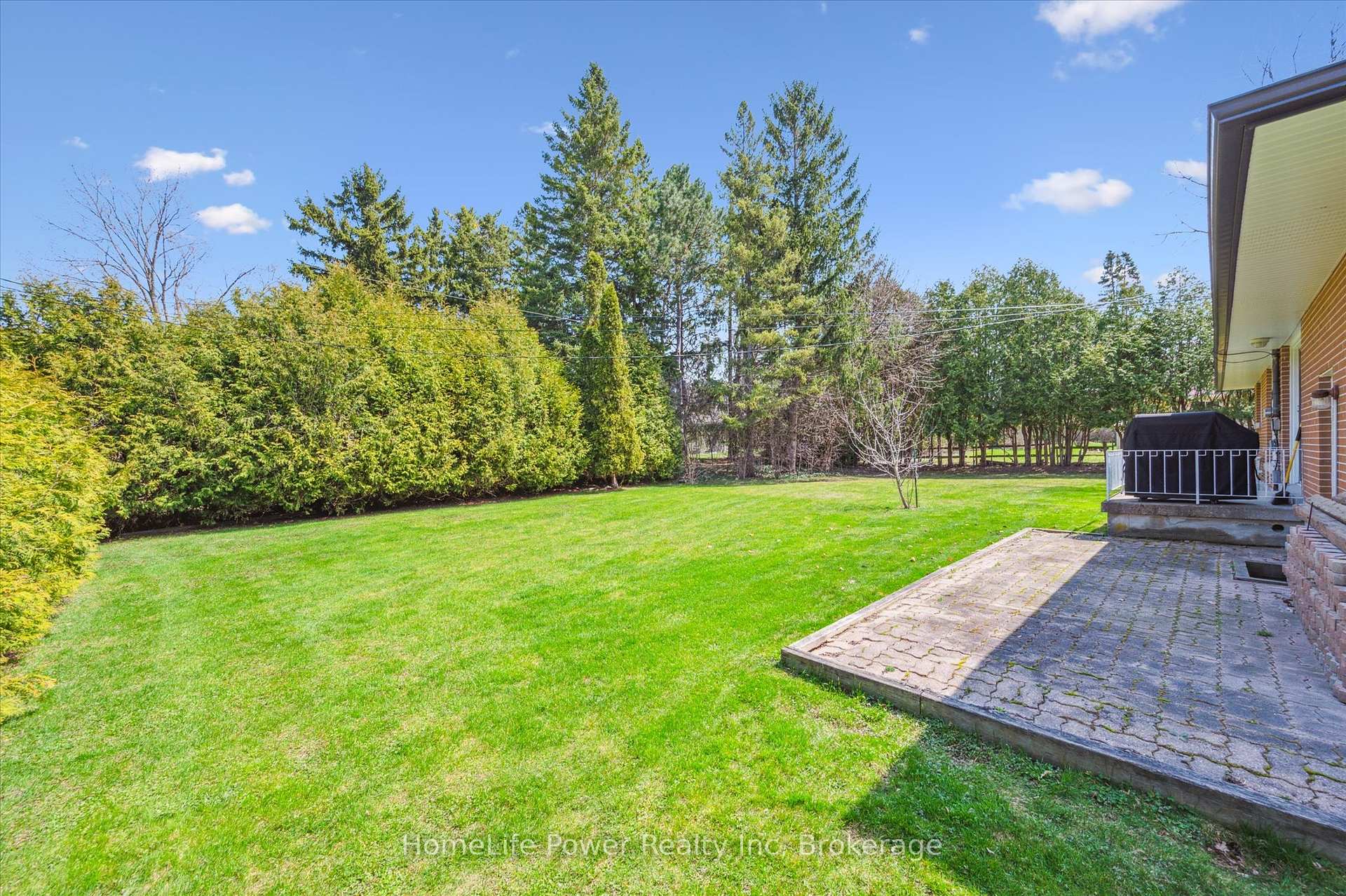 Photo 25 of 6 Evergreen Drive, Guelph, Kortright East — HOMEH