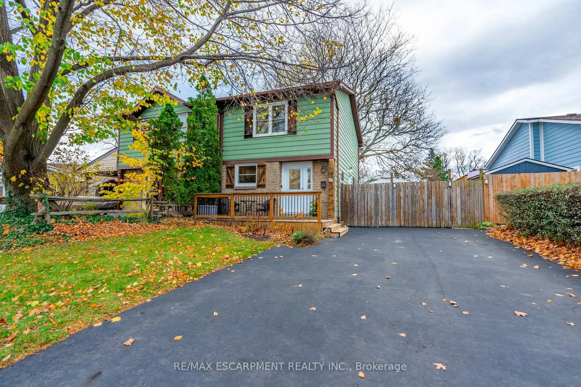 Photo 1 of 38 Golden Orchard Drive, Hamilton, Gourley — HOMEH