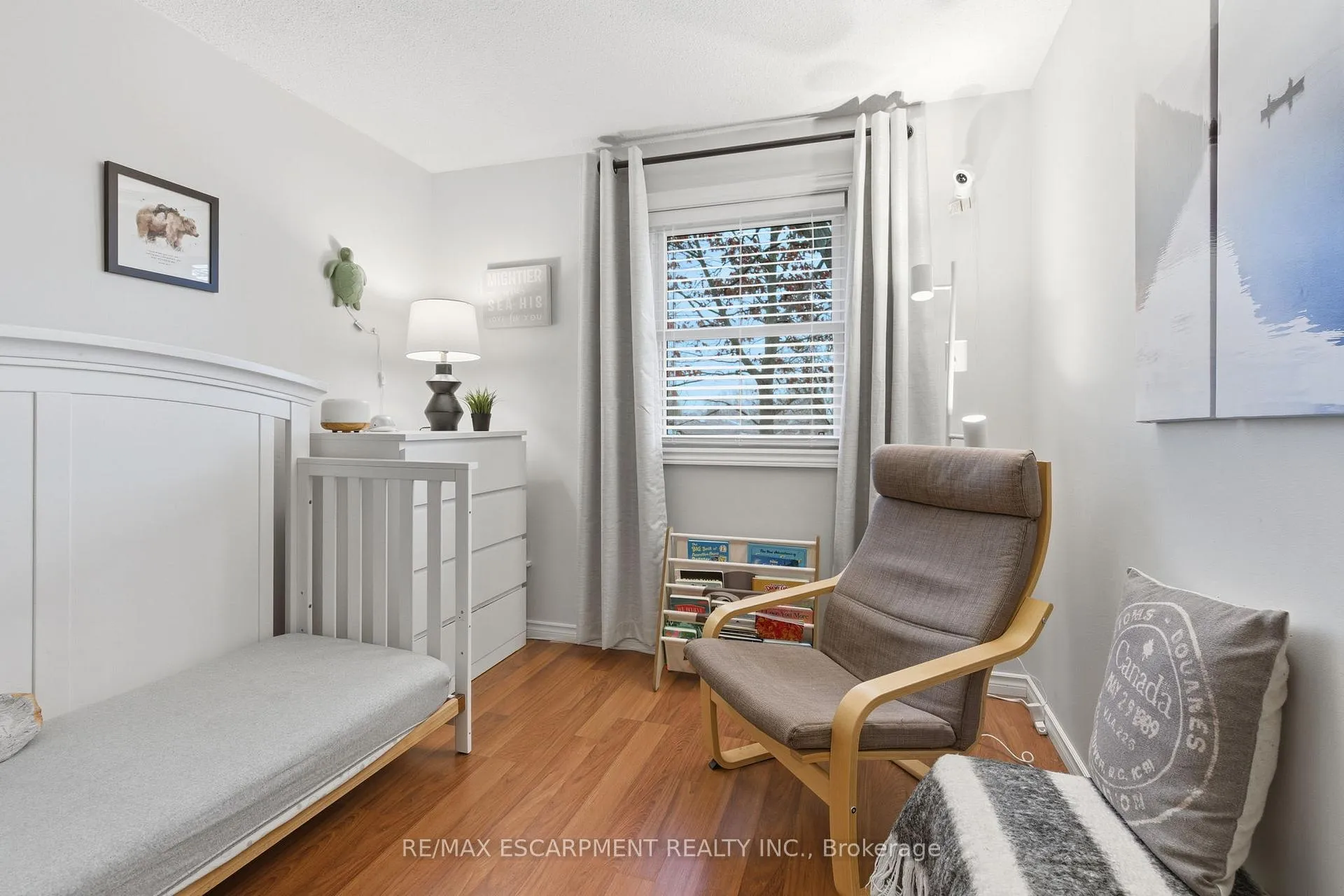 Photo 23 of 38 Golden Orchard Drive, Hamilton, Gourley — HOMEH