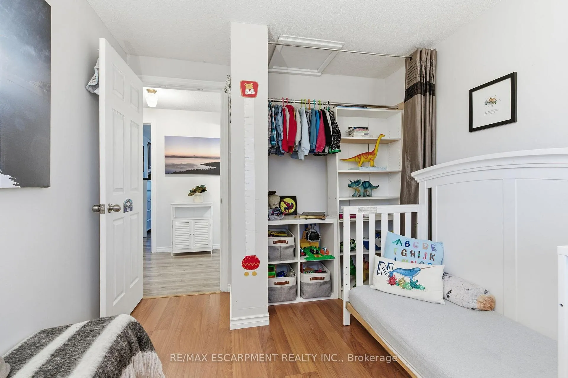 Photo 24 of 38 Golden Orchard Drive, Hamilton, Gourley — HOMEH