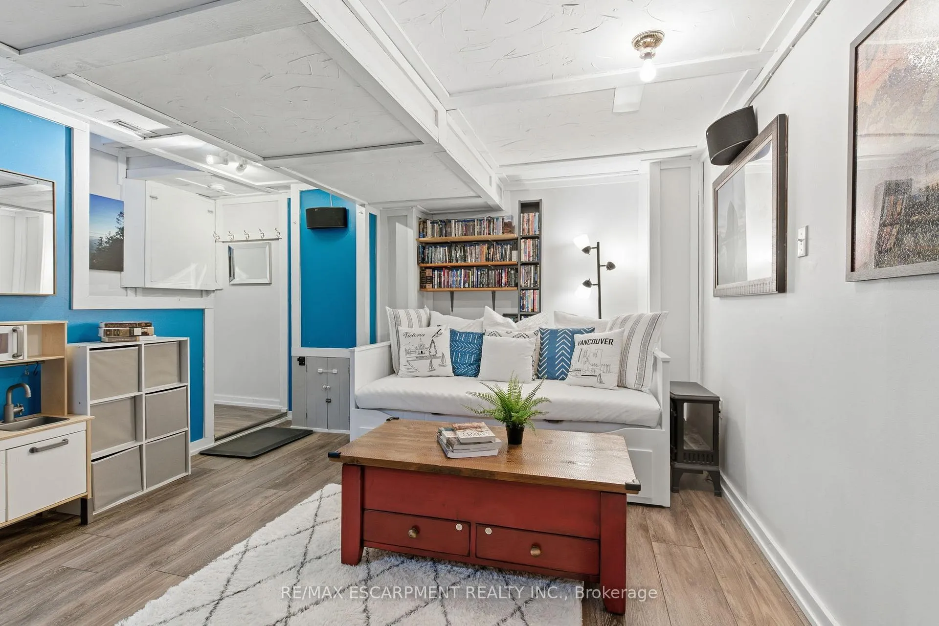 Photo 28 of 38 Golden Orchard Drive, Hamilton, Gourley — HOMEH