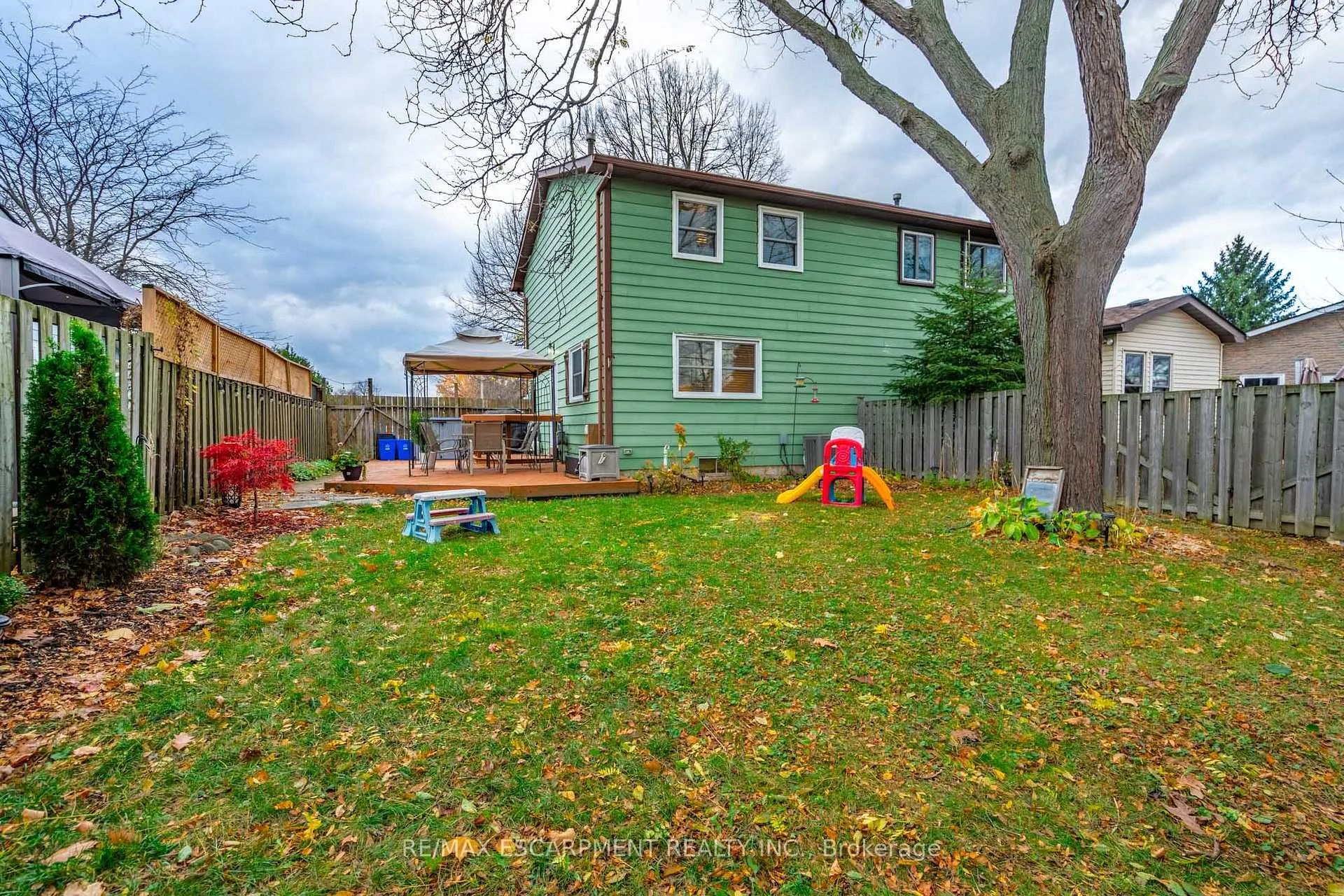 Photo 36 of 38 Golden Orchard Drive, Hamilton, Gourley — HOMEH