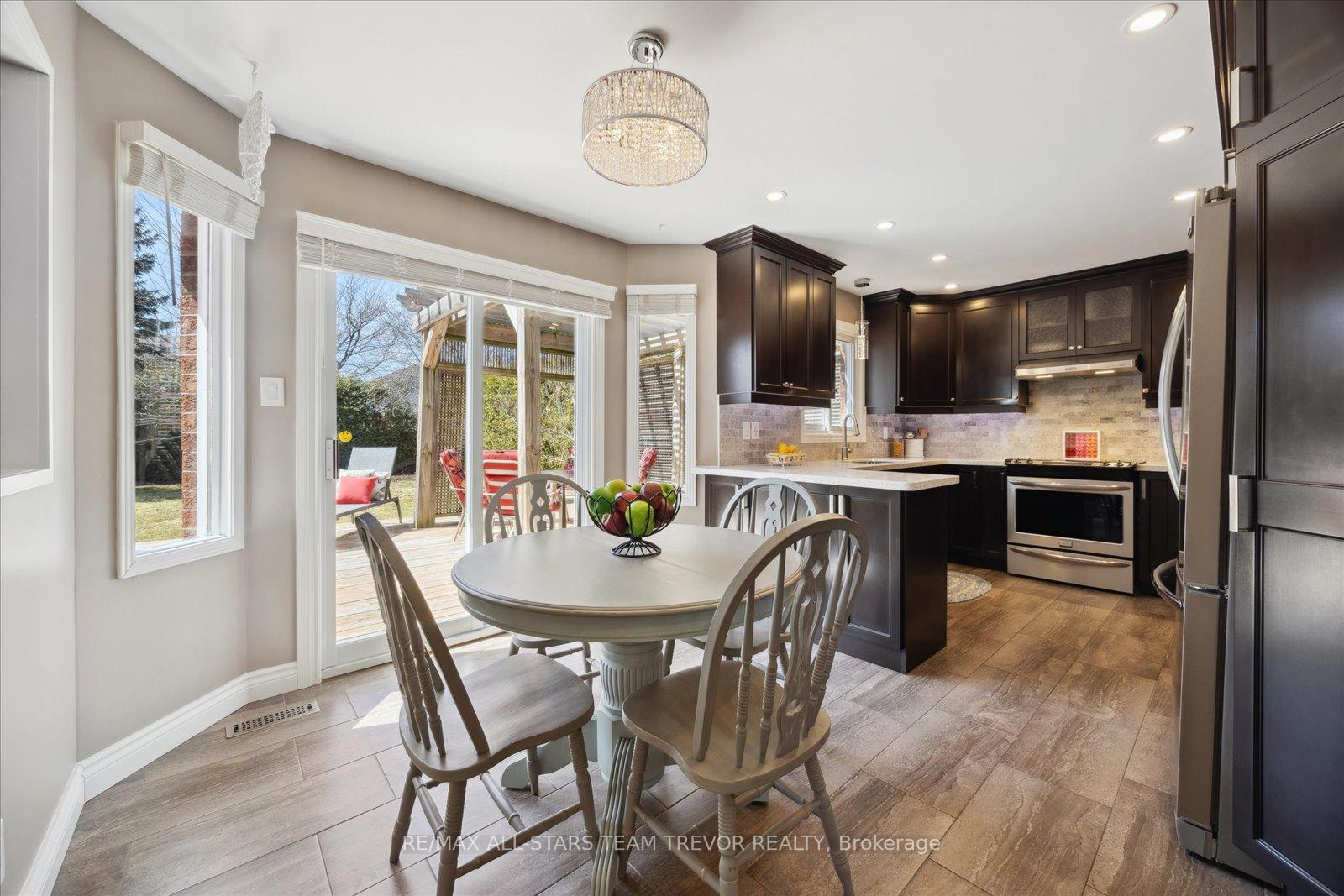 Photo 5 of 166 Natanya Boulevard, Georgina, Keswick North — HOMEH